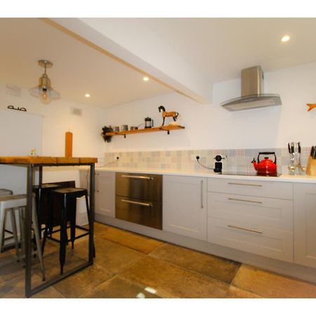 Terraced Kemptown House With A Balcony By The Sea Apartamento Brighton Exterior foto